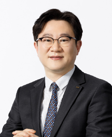 Hoon Lee / Chief Investment Officer